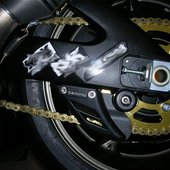 Εκτύπωση από ανθρακονήματα GB Racing μοτοσικλέτας γενικής χρήσης κάτω προστατευτικό αλυσίδας κατάλληλο για όλες τις σειρές μοντέλων οχημάτων