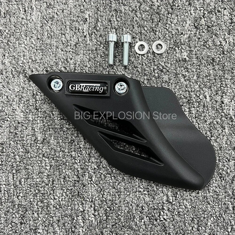 Oglekļa šķiedras apdruka GB sacīkšu motocikla universālais apakšējais ķēdes aizsargs, kas piemērots visu sēriju transportlīdzekļu modeļiem