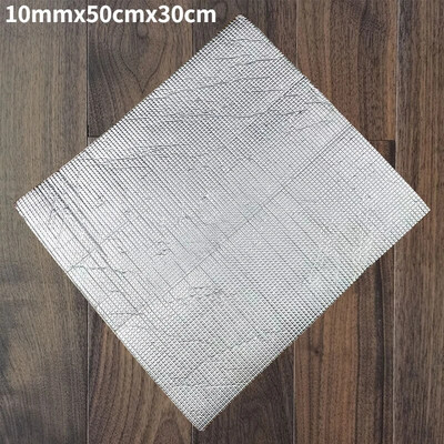 50 * 50 cm alumīnija folijas kokvilnas automašīnu siltumizolācijas plēve automašīnu kravas automašīnu siltumizolācijas trokšņa slāpētāja spilventiņš ugunsdrošības putu auto daļa