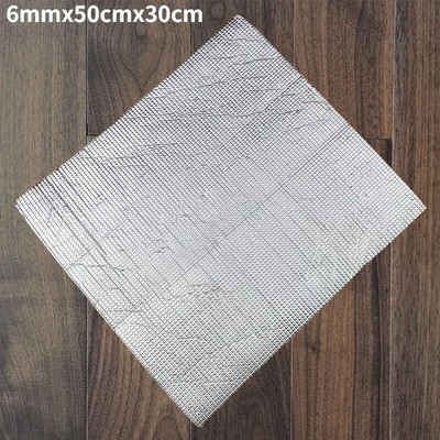 50 * 50 cm alumīnija folijas kokvilnas automašīnu siltumizolācijas plēve automašīnu kravas automašīnu siltumizolācijas trokšņa slāpētāja spilventiņš ugunsdrošības putu auto daļa
