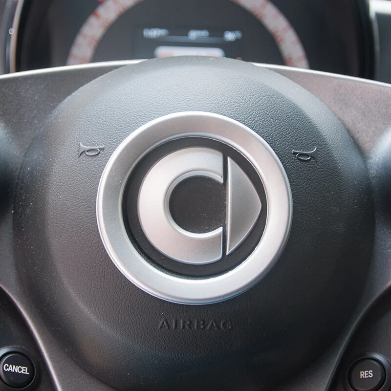 Rooliratta keskkorgi kaunistusrõnga autokleebised Mercedes Smart 453 Fortwo Forfour sisetarvikutele