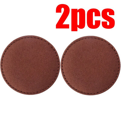 Virpotas kažokādas automašīnu paliktņi, jauki, neslīdoši apaļi paklājiņi.