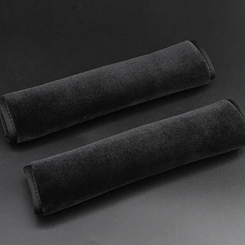 2 vnt Universalus automobilio saugos diržo užvalkalas Reguliuojamas saugos diržo užvalkalas pečių diržo užvalkalai Automobilio pečių apsaugos pagalvėlė Auto priedai