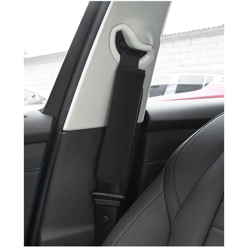 2 vnt Universalus automobilio saugos diržo užvalkalas Reguliuojamas saugos diržo užvalkalas pečių diržo užvalkalai Automobilio pečių apsaugos pagalvėlė Auto priedai