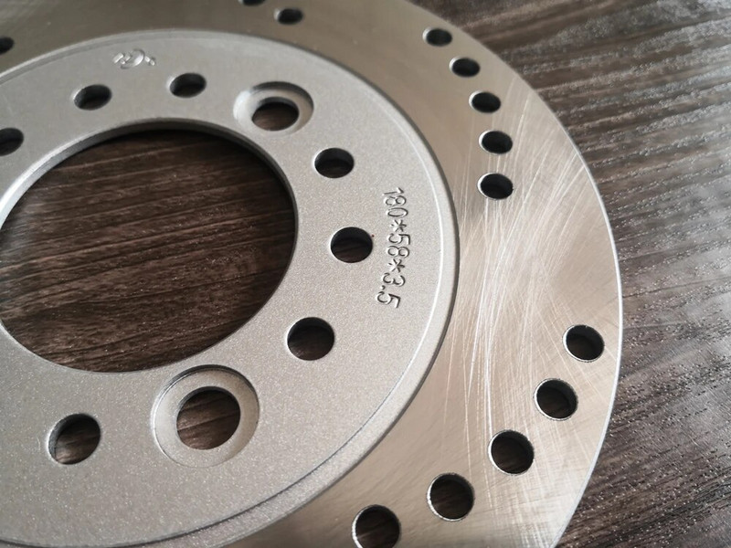 Universāls nerūsējošā tērauda motociklu skrejriteņu bremžu disks 180 mm * 58 mm * 70 mm E-motocikla rotora bremžu disks priekš N1, N1S
