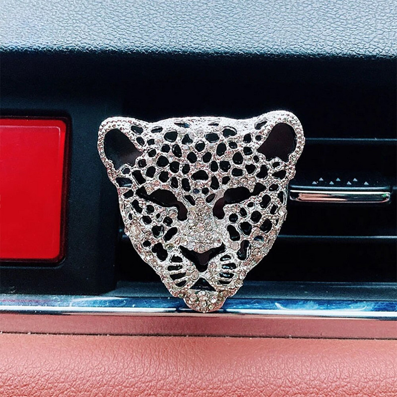Automašīnas gaisa ventilācijas atveres smaržu piekariņi kristāla leoparda aromterapijas ēterisko eļļu difuzors modes auto apdares piekariņi Rhinestone