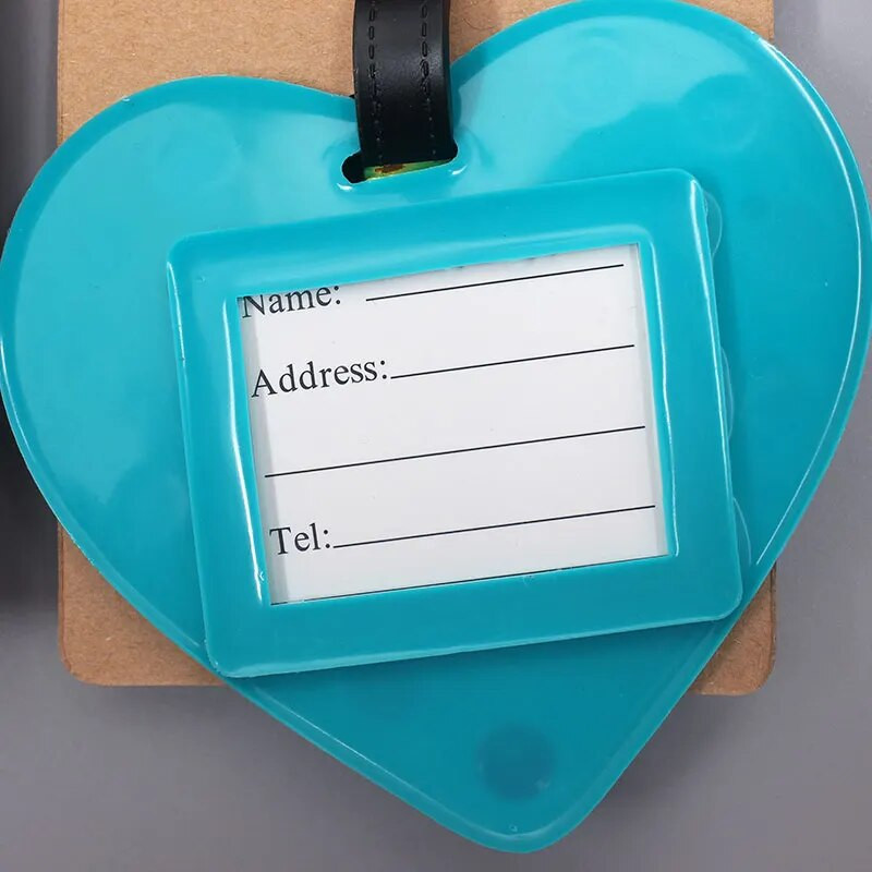 Jaunākie jaukie 26 burtu bagāžas ceļojumu piederumi etiķete silikagels čemodāna ID adreses turētājs bagāžas iekāpšanas zīme pārnēsājama etiķete