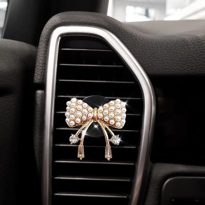 Novi Bowknot automobilski klima-uređaj Otvor za odvod zraka Stezaljka za parfeme Stezaljka za aromaterapiju automobila Slatki dodaci za automobile iz crtića