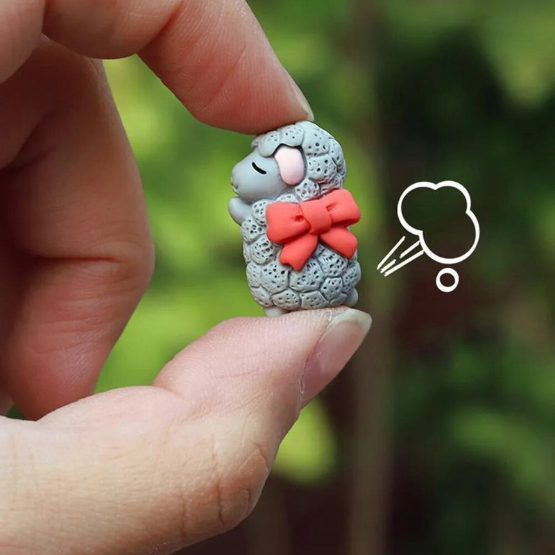 Jauki automašīnu rotājumi Automašīnas centra konsoles displejs ekrāns automašīnas interjera dekori Mazais bruņurupucis Jauka kulonu lelle meitene