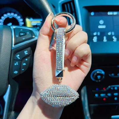 Creative Full Diamond Lip Car Keychain Isikupärastatud käsitsi valmistatud Claw Diamond Red Huule võtmehoidja Peen moekott