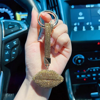 Creative Full Diamond Lip Car Keychain Isikupärastatud käsitsi valmistatud Claw Diamond Red Huule võtmehoidja Peen moekott