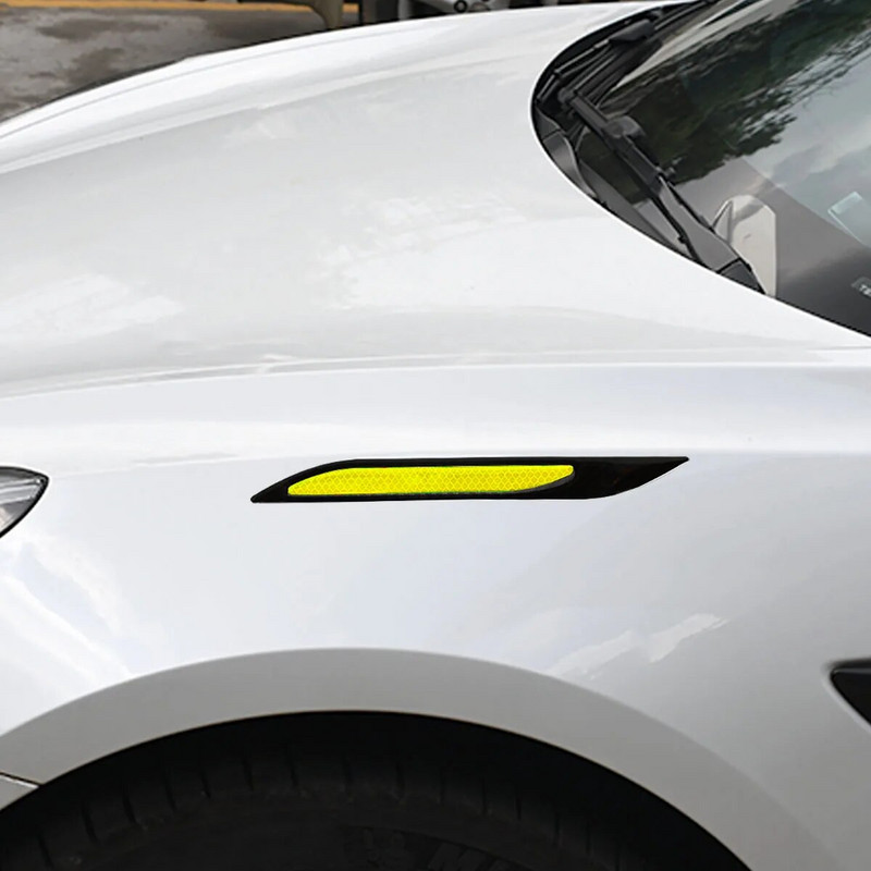 4 gab. Automašīnas stila atstarojošas sloksnes Bufera aizsargs Oglekļa šķiedras korpusa drošības brīdinājuma uzlīme Pretskrāpējumu lente Automātiskās uzlīmes