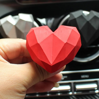 Love Heart Auto gaisa atsvaidzinātājs Automašīnas Smaržas Smaržas Klipu difuzors Auto Vent Smaržas Smaržas difuzors Automašīnas interjera aksesuāri