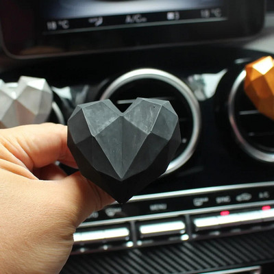 Love Heart Auto gaisa atsvaidzinātājs Automašīnas Smaržas Smaržas Klipu difuzors Auto Vent Smaržas Smaržas difuzors Automašīnas interjera aksesuāri