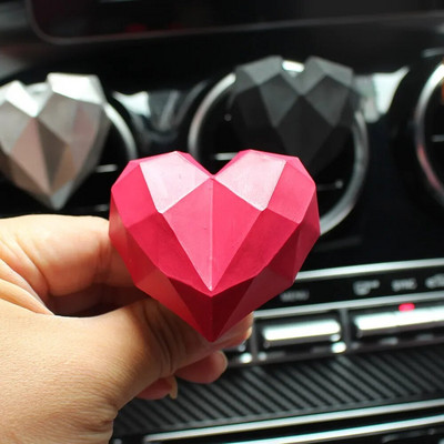 Love Heart Auto gaisa atsvaidzinātājs Automašīnas Smaržas Smaržas Klipu difuzors Auto Vent Smaržas Smaržas difuzors Automašīnas interjera aksesuāri