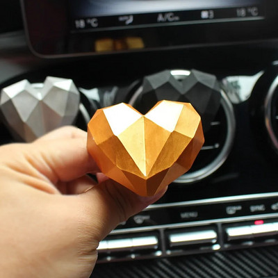 Love Heart Auto gaisa atsvaidzinātājs Automašīnas Smaržas Smaržas Klipu difuzors Auto Vent Smaržas Smaržas difuzors Automašīnas interjera aksesuāri