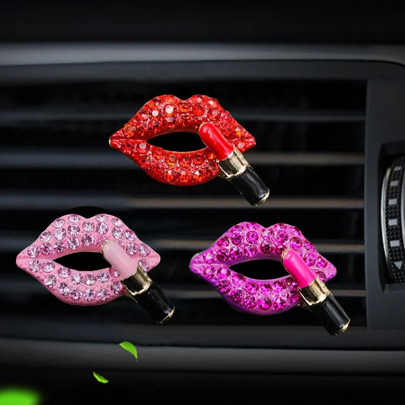 Autóillat Légfrissítő Auto Decor Automobiles Diffúzor aroma klip gyémántokkal Solid Sexy Lip Print Rúzs Pillangó