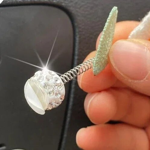 Armas raputuspea lilleline autokaunistus armas päevalillest armatuurlaua kaunistus teemant, peen autosalongi aksessuaarid