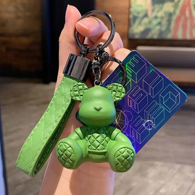 Kreatív bambusz szőtt medve autós kulcstartó medál aranyos rajzfilm ülő medve autós kulcstartó dekoráció ajándék nagykereskedelem