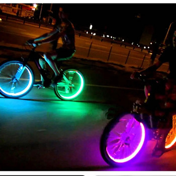 2 бр. LED светкавица за колелото на автомобила Капачки на клапаните за дюзи за гуми Светеща предупредителна декоративна лампа Аксесоари за колела на автомобил, мотоциклет и велосипед