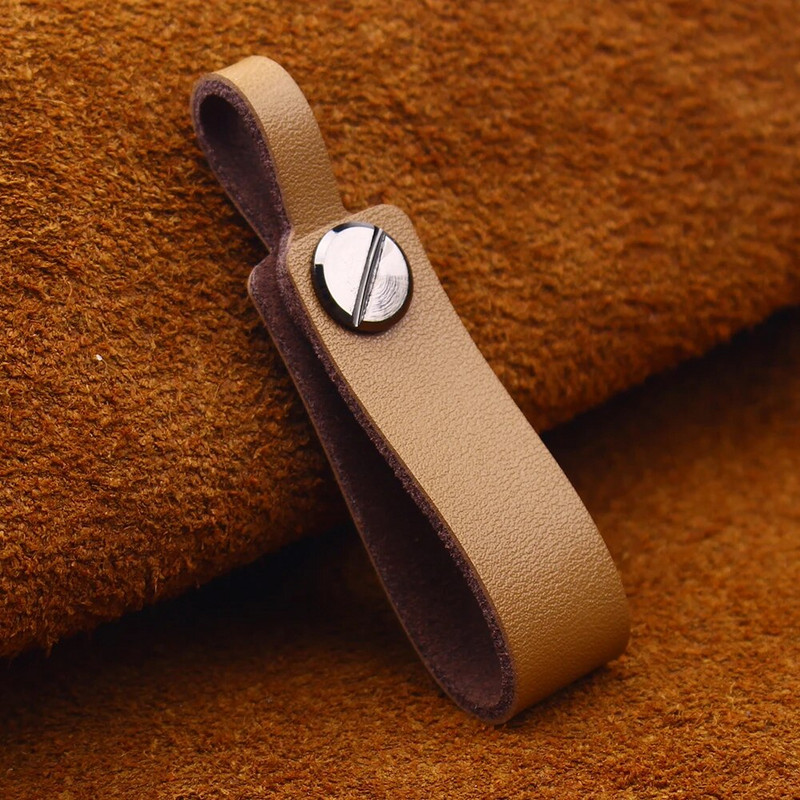 KEYYOU jauns modeļa stils automašīnai automašīnām īstas ādas piekabes siksnas Materiāls Gluda virsma Automašīnas atslēgu piekariņa ķēde Automašīnas salona atslēgu piekariņš