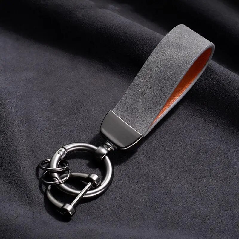 Karcmentes autós kulcstartó cink ötvözet mesterséges bőr kulcstartó autó csecsebecsés kulcstartó kulcstartó autóbelső tartozékokhoz