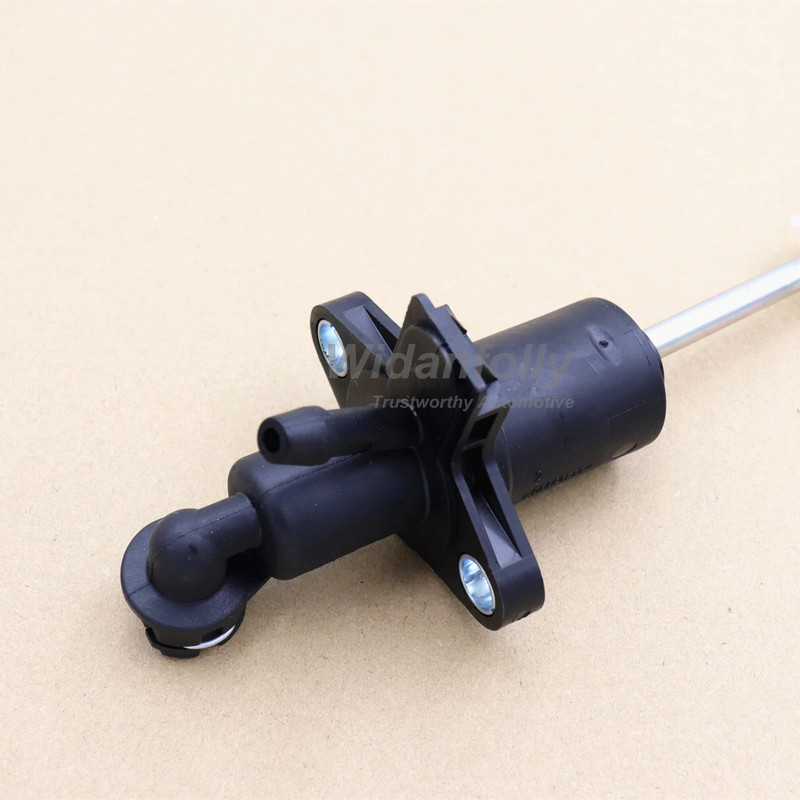 Widanfolly sajūga galvenais cilindrs 1J1 721 388 A un sajūga darba cilindrs 1J0 721 261 J Golf 4 MK4 Bora Beetle A3 TT Octavia