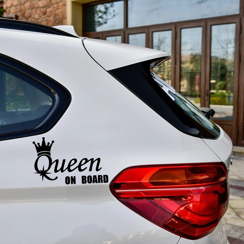 G174 20x13 cm autokleebised Vinüülkleebis QUEEN ON ARD Mootorratta dekoratiivtarvikud Creative Veekindel