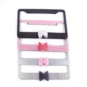 Numbrimärgi hoidik Autoosad Auto välisviimistlus Kaitske teie plaate roostevabast terasest raam USA mudelile 1 tk koos roosa kikilipsuga