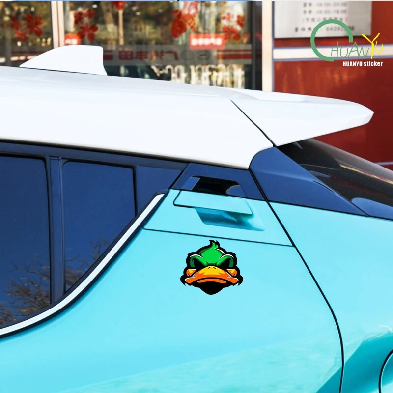JDM Cartoon Duck Peegeldavad autokleebised Decor Mootorratta tõukeratta Auto Kere Esiklaas Klaas Kütusepaagi korgi kleebised Tarvikud