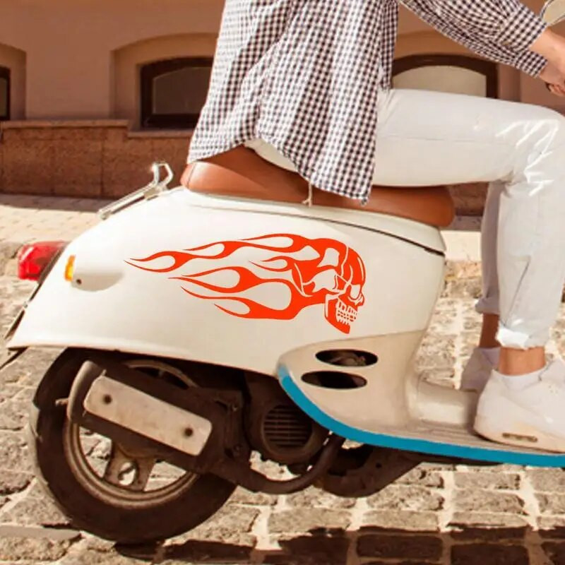 Motorkerékpár olajtartály matricák törzsi láng koponya matricák és matricák vízálló és UV-álló dekorációk ajándék neki/neki