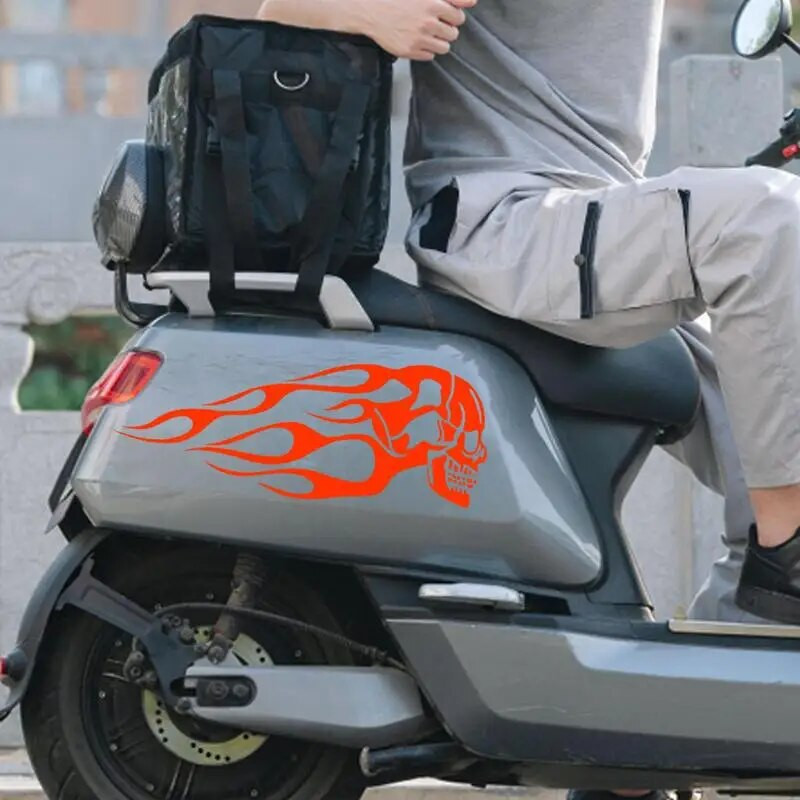Motorkerékpár olajtartály matricák törzsi láng koponya matricák és matricák vízálló és UV-álló dekorációk ajándék neki/neki