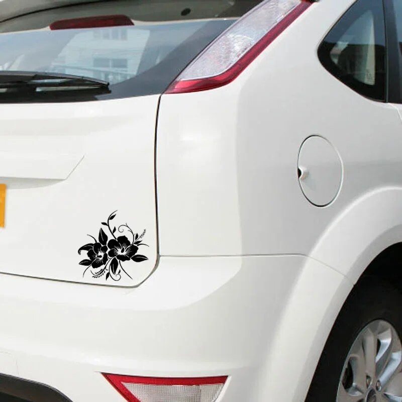 Gyengéd autómatrica, gyönyörű virágzásban, finom kialakítású, vízálló kreativitású vinil matrica, 16 cm * 16 cm