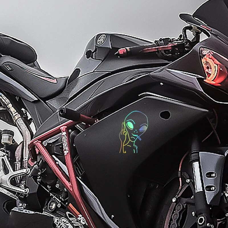 G194 10.3X15CM Vicces idegen személyiség Ufó autós matrica vinil matrica autó ablakdísz fekete /FEHÉR/LASER