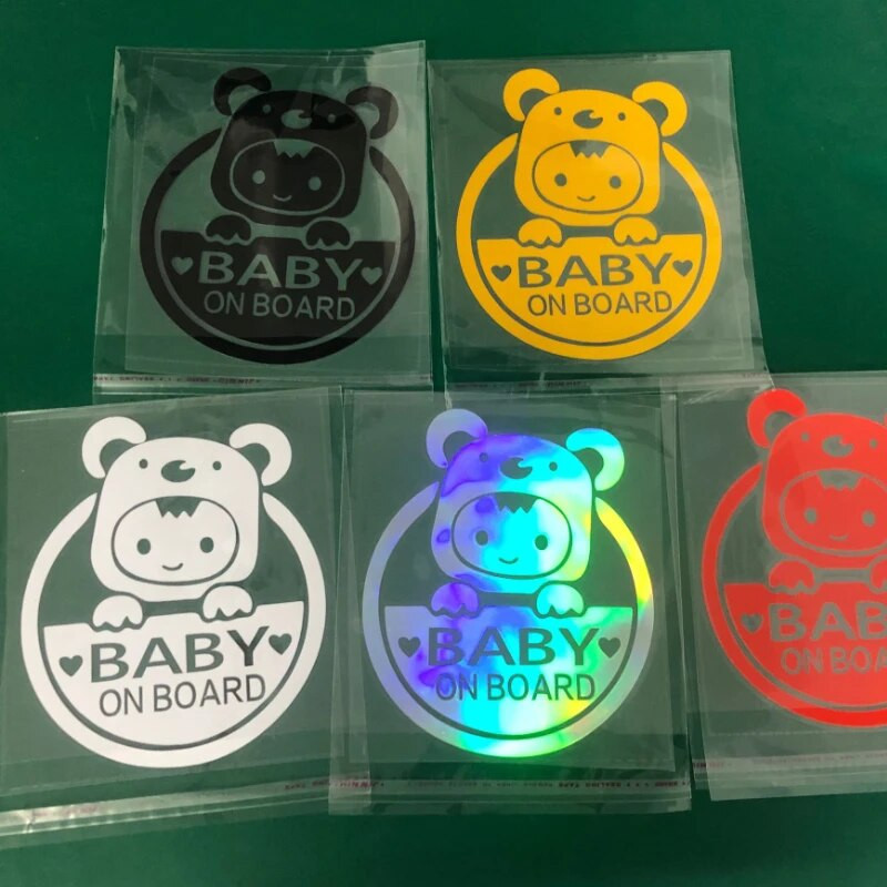 Aranyos rajzfilm baba a fedélzeten fényvisszaverő matricák színes biztonsági figyelmeztető matricák autóablak matricák autó karosszéria dekorációs matrica
