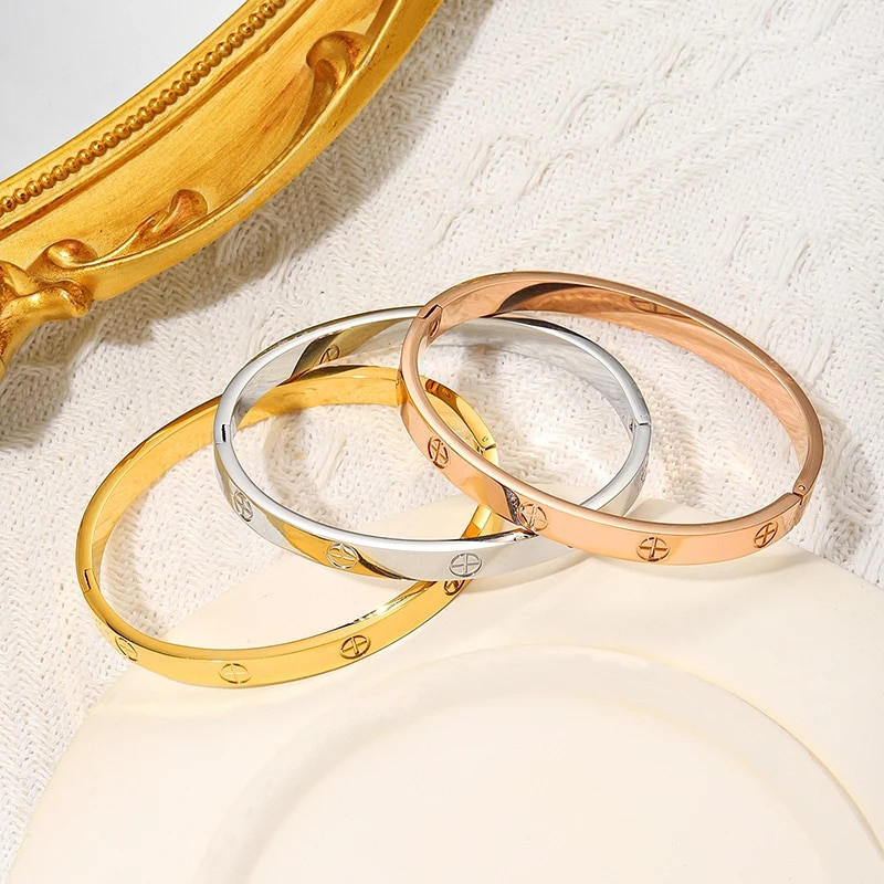 CARLIDANA risti disainiga käevõru ja käevõru kullavärvi veekindlad roostevabast terasest luksuslikud käevõrud naistele kingituste saatmine