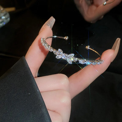 2024. aasta uus Korea käevõru luksuslik käevõru Elegantne mood Euroopas ja Ameerikas Lihtne läikiv käevõru naiste peo naiste ehted