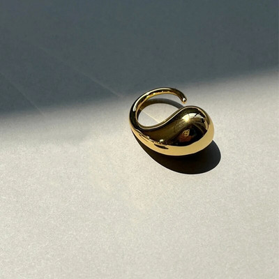 Νέα σχεδιάστρια μόδας Χρυσό ασημί χρώμα Δαχτυλίδι σταγόνας νερού Γυναίκα Ευρώπη Αμερική Πολυτελή κοσμήματα μοντέρνα 2024