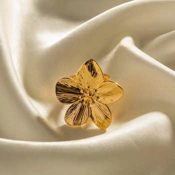 2023 Нов пръстен с цветя от неръждаема стомана за жени Прост темперамент Парти Мода Модерен чар Водоустойчиви бижута