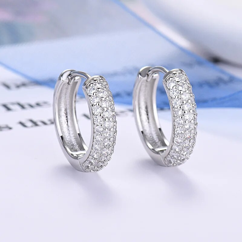 Roostevabast terasest rõngaskõrvarõngad meestele Lahedad läikivad tsirkooniumoksiidid Väikesed Huggie kõhrekõrvarõngad Punk Helix Tragus Piercing Jewelry