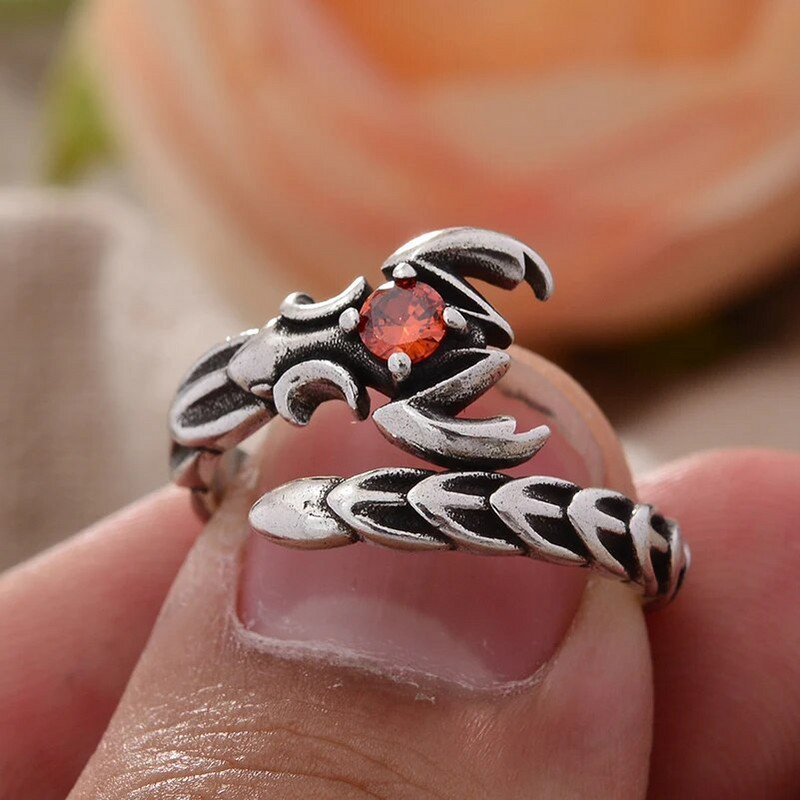 2023 New Arrival Retro Scorpion Design Red Crystal Ταϊλανδέζικο ασημένιο γυναικείο δαχτυλίδι πάρτι Χονδρικό κόσμημα για γυναίκες Δώρα No Fade