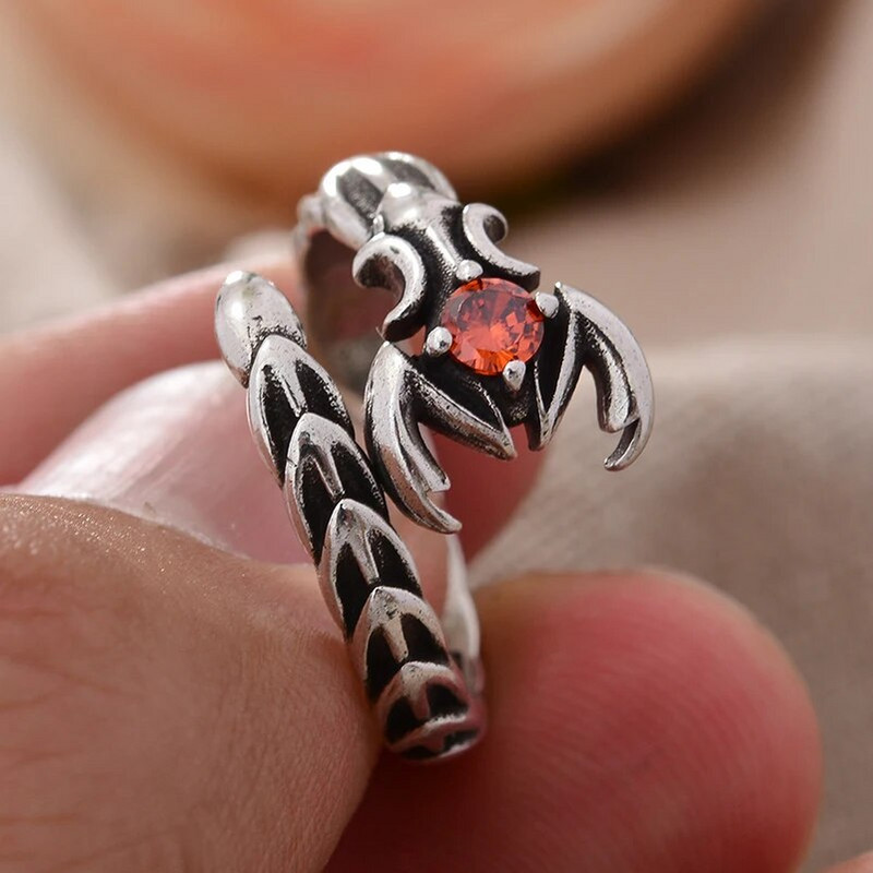 2023 New Arrival Retro Scorpion Design Red Crystal Ταϊλανδέζικο ασημένιο γυναικείο δαχτυλίδι πάρτι Χονδρικό κόσμημα για γυναίκες Δώρα No Fade