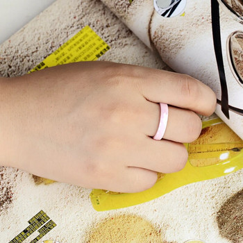 Нов 4 мм светлорозов черно-бял красив ръчно изрязан керамичен пръстен за жени Най-висококачествени бижута без драскотини Дамски пръстен