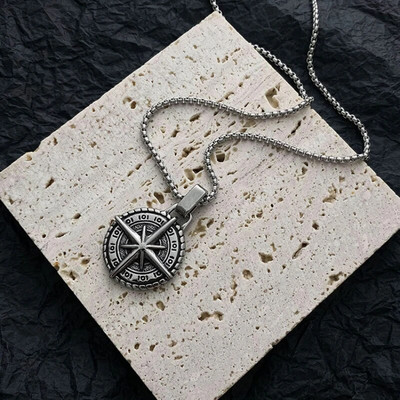 Populaarsed Starlighti ümmarguse kaubamärgiga kaelakeed meestele Retro Hip Hop Compass Ripats Kampsun kett Punk Ehted Aksessuaarid Kingitused