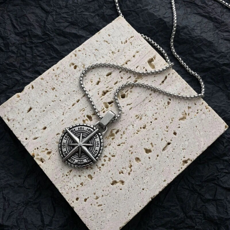 Populaarsed Starlighti ümmarguse kaubamärgiga kaelakeed meestele Retro Hip Hop Compass Ripats Kampsun kett Punk Ehted Aksessuaarid Kingitused