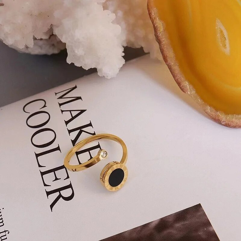 Római számokkal ellátott fekete kagyló rozsdamentes acél nyitógyűrűk nőknek állítható cirkon farkú gyűrű divatos női ékszer ajándék