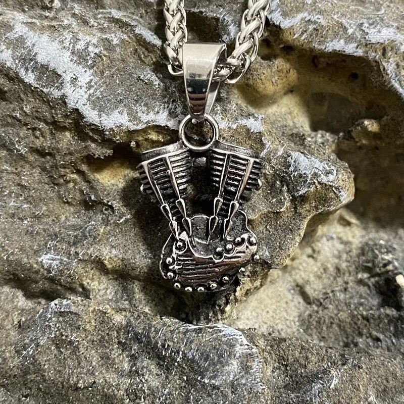 Moodne mootoriga roostevabast terasest ripats meestele kingitus vana mootorratta punk unisex kaelakee meestele ehted puusa metalli hulgimüük