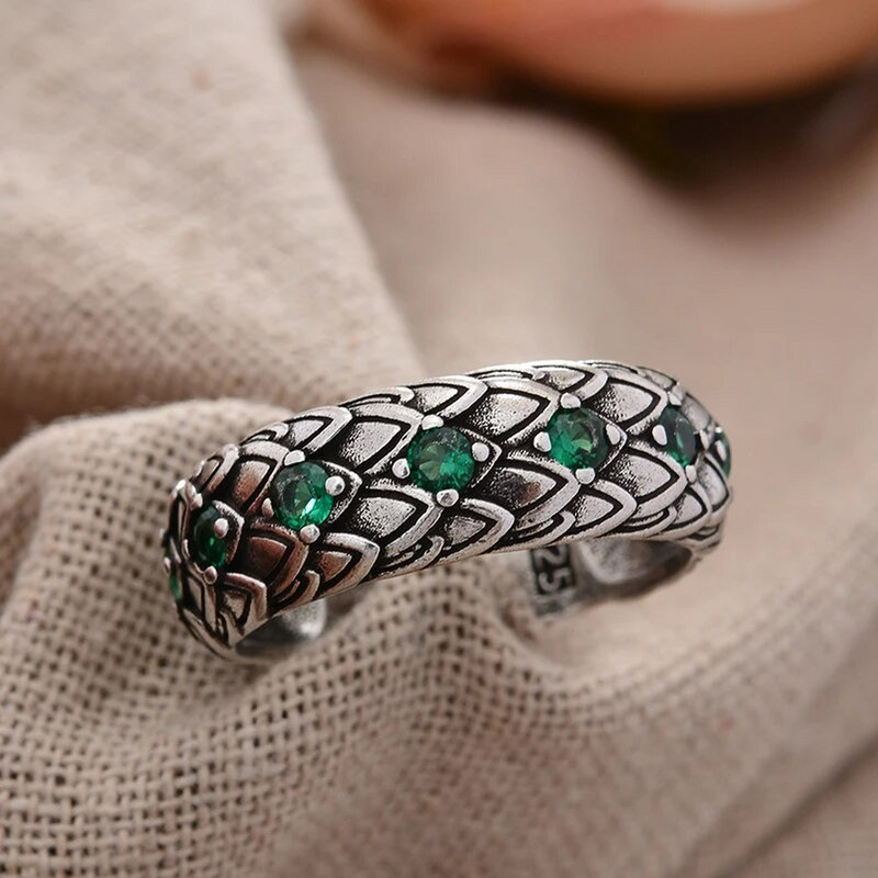 Käte ehted Aksessuaarid Retro mao kaalud Roheline kristall Tai hõbedane meessõrmus Sünnipäevakingitused ei tuhmu