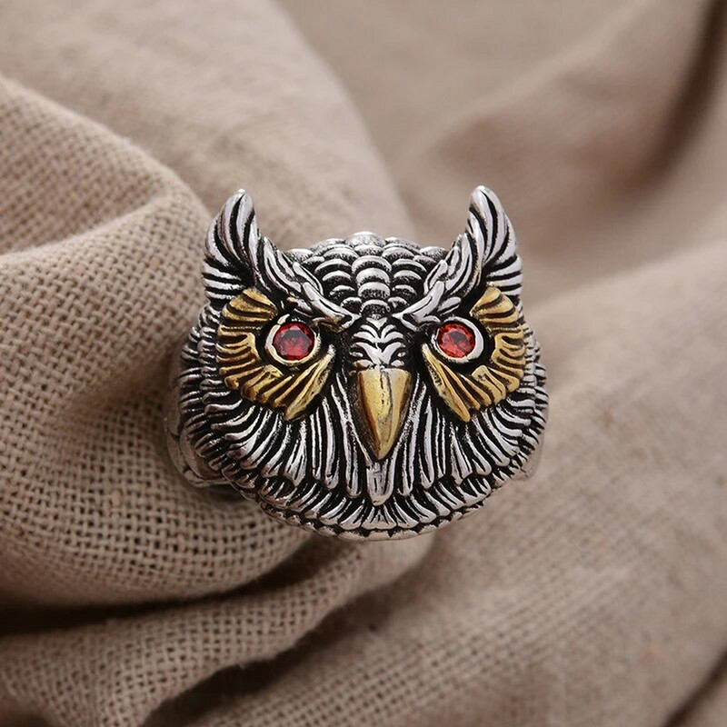2023. aasta uus disain vana öökull loom punane kristallsilmad Tai hõbedane meessõrmus ehete hulgimüük odavad kingitused