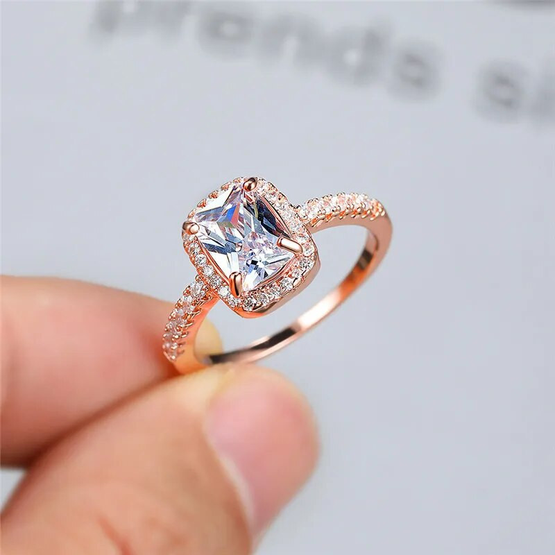 Vintage ženski kristalni prstenovi od crnog kamena srebrne boje Tanki vjenčani nakit za žene Trendy četvrtasti cirkonski zaručnički prsten